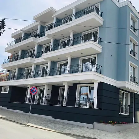 Raya Apartman