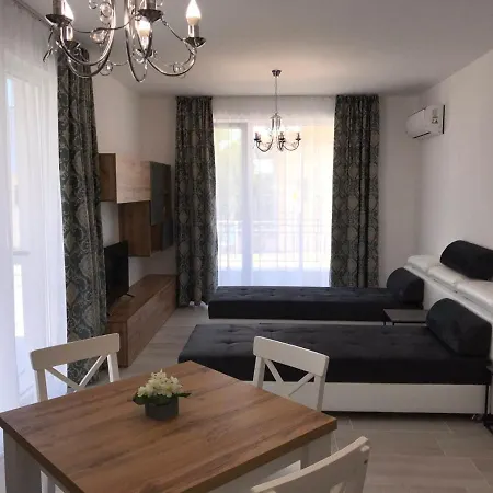 Raya Apartman *