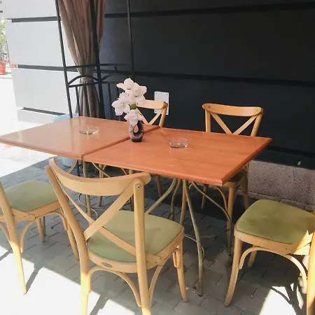 Raya Apartman *
